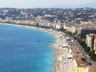 Agosto. Nizza: tanti auguri Prom! Duecento anni portati benissimo