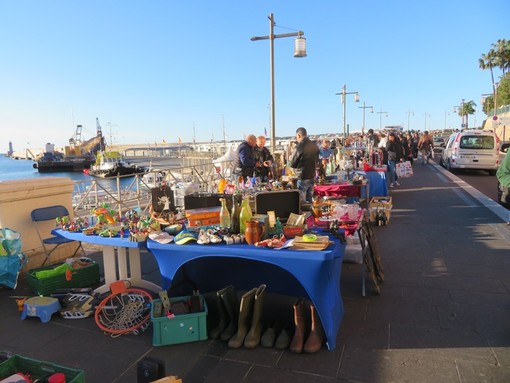 Tanti oggetti, tante curiosità: i marché à la brocante in Costa Azzurra