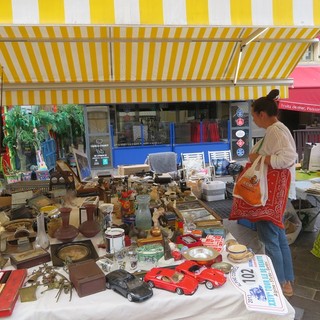 Tanti oggetti, tante curiosità: i marché à la brocante in Costa Azzurra