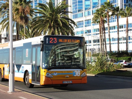 Dal 10 gennaio modificano i nomi delle fermate dei bus alla Gare de Thiers ed anche gli orari di alcune linee urbane