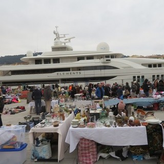 Tanti oggetti, tante curiosità: i marché à la brocante in Costa Azzurra