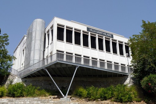 La Bibliothèque Villa Saint-Hilaire a Grasse