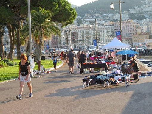 Tanti oggetti, tante curiosità: i marché à la brocante in Costa Azzurra