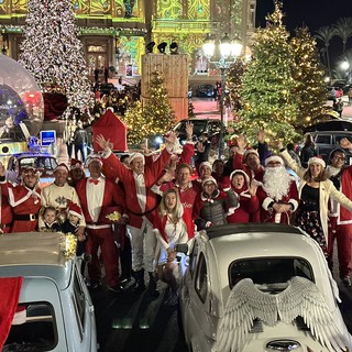 Festa e gioia per le strade del Principato per la Parade de Noel