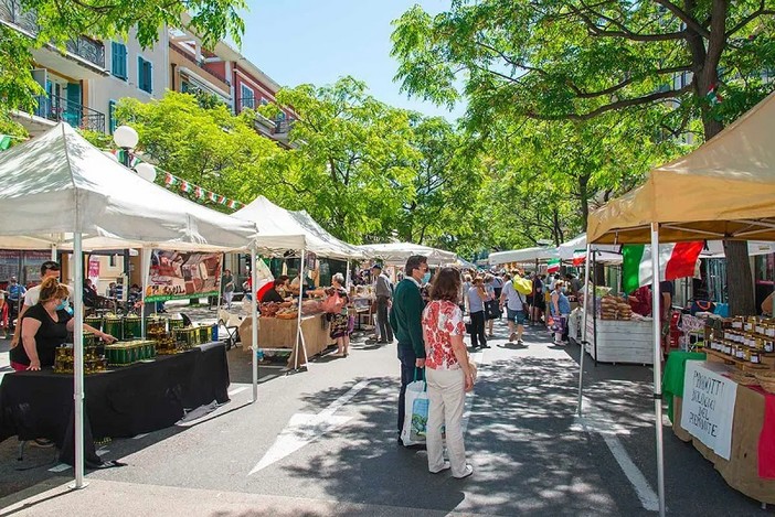 Cagnes, il mercato italiano compie oggi 8 anni