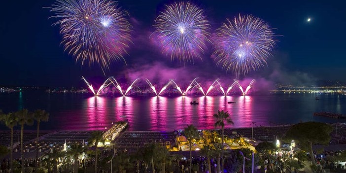 “È scritto sulle stelle”, domani sera quarta serata del Festival International d’Art Pyrotechnique di Cannes