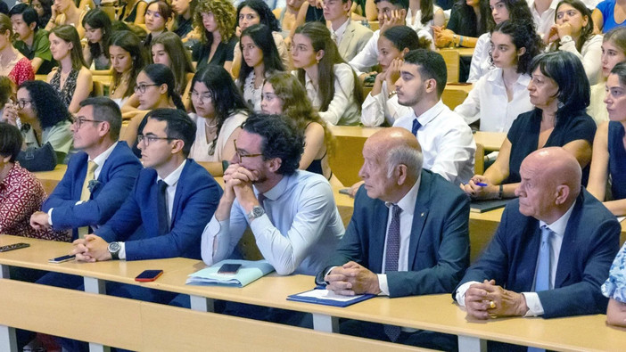 Gli studenti del campus Sciences Po (Foto Ville de Menton)