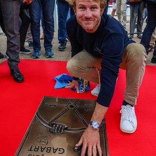 François Gabart imprime l'impronta della sua mano a Cannes - @ville de Cannes