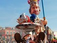 Febbraio. Carnevale di Nizza: partiti! Il sole e il caldo esaltano l’avvio della manifestazione