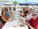 I partecipanti al pranzo della Festa di Saint-Michel (Foto Ville de Menton)