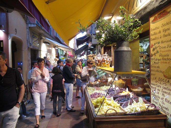 Grande braderie nel Vieux Nice