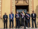 Il sindaco Juhel con le altre autorità durante la commemorazione (Foto Ville de Menton)