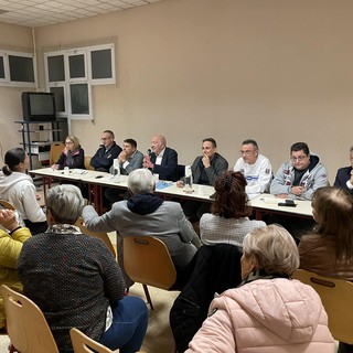 La riunione al Bas Carei (Foto Ville de Menton)