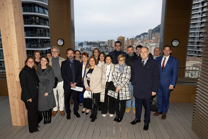 La delegazione in visita al cantiere