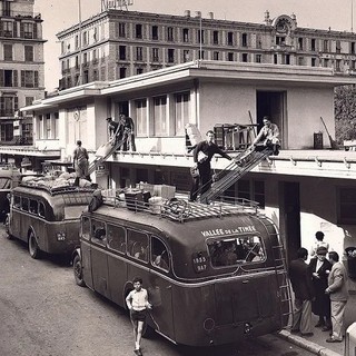 Illustration- Gare des autobus, esplanade du Paillon vers 1950. Collection Gilletta