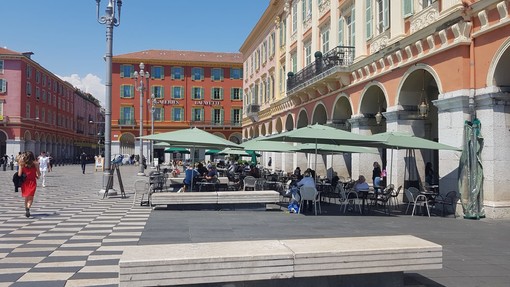 Place Massena, Galerie Lafayette. Foto di Ghjuvan Pasquale