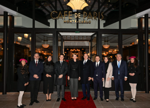 L.L.A.A.S.S. le Prince Albert II et la Princesse Charlene de Monaco, entourés de Monsieur et Madame Louis Ducruet, Madame Camille Gottlieb, S.E.M. Pierre Dartout, Monsieur Stéphane Valeri et Monsieur Eric Gorjux