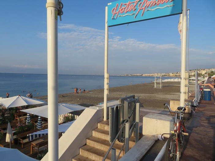 Plage Hotel Amour, Nizza