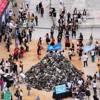 Pyramides de chaussures, Nizza