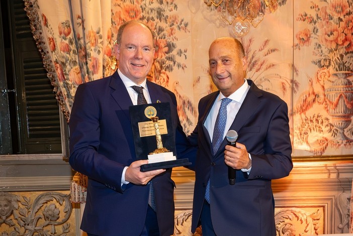 S.A.S. il Principe Alberto riceve il Premio Magna Grecia