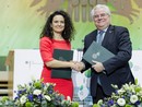 L'ambasciatore di Monaco Lorenzo Ravano con Mafalda Duarte, Direttore esecutivo del Fondo verde per il clima (Foto DR)