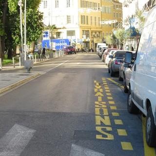 Parcheggi destinati alle livraisons a Nizza