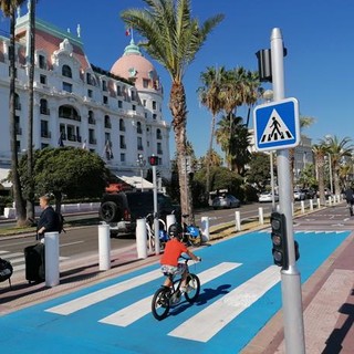 Promenade des Anglais, presto tre radar lungo la pista ciclabile