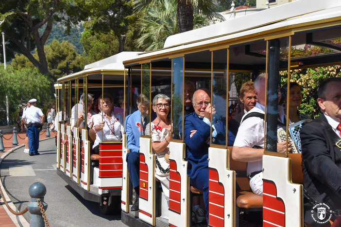 I membri del Comitato sul trenino turistico