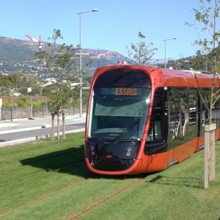 Nizza, modificati da oggi i percorsi delle linee 2 e 3 del tram. Stadio e Ikea raggiungibili direttamente dal centro