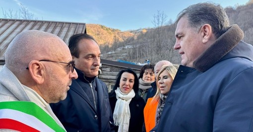 Il ministro Philippe Tabarot al Tunnel di Tenda si intrattiene col presidente della Giunta Regionale del Piemonte Alberto Cirio. @targatocn