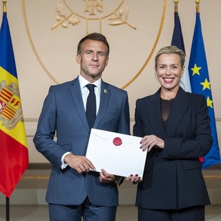 Valérie Bruell Melchior con Emmanuel Macron