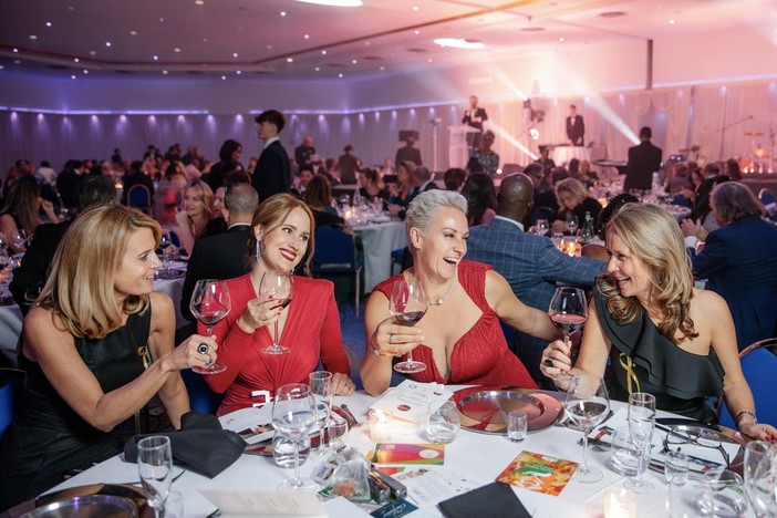 A Monte-Carlo una serata tra lusso e beneficenza: all'Hotel Fairmont c'è &quot;Turning Luxury Into Charity”