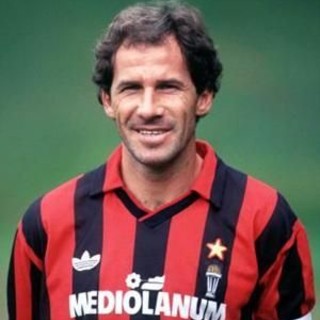 A Franco Baresi il Golden Foot come leggenda del calcio