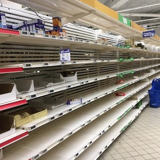 Il Coronavirus si fa sentire nel Principato di Monaco: al Carrefour di Fontvieille si sfiora la psicosi e l’Opéra cancella lo spettacolo in cartellone