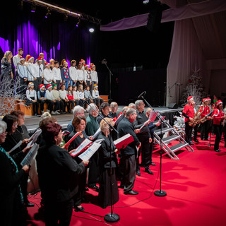 Roquebrune Cap-Martin, sul palco del tendone Jean-Gioan il tradizionale Concerto di Natale