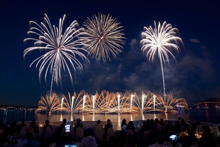 Fuochi d’artificio: tutto pronto per il Festival d'Art Pyrotechnique di Cannes