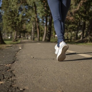 Corsa o camminata: cosa scegliere per perdere peso