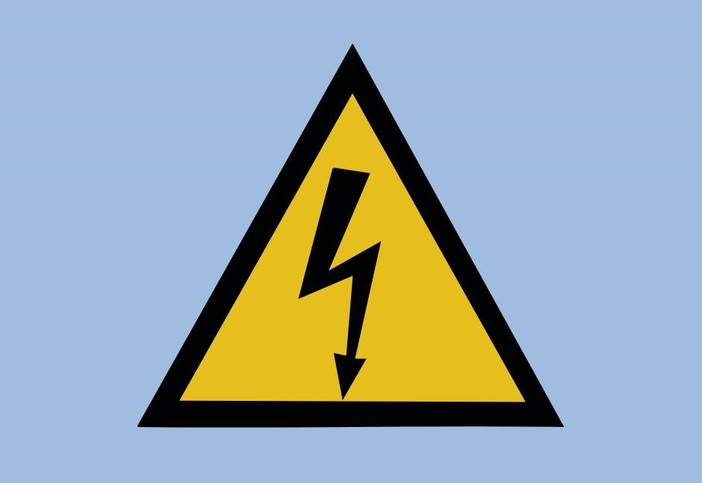 Mentone, lavori di potenziamento alla rete elettrica, possibili interruzioni dell'energia