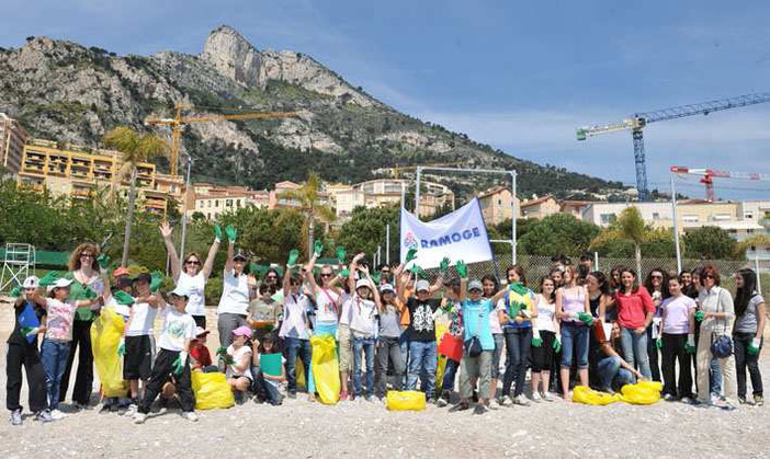 Studenti in Plage Marquet - Photo Copyright Charly Gallo CDP