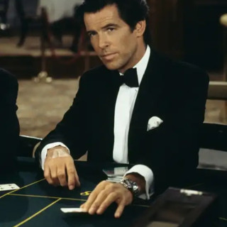 Pierce Brosnan al casino di Monte-Carlo (Foto MCSBM)