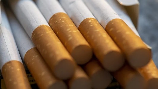Stecche di sigarette: 120 euro in Francia, meno di 60 in Italia