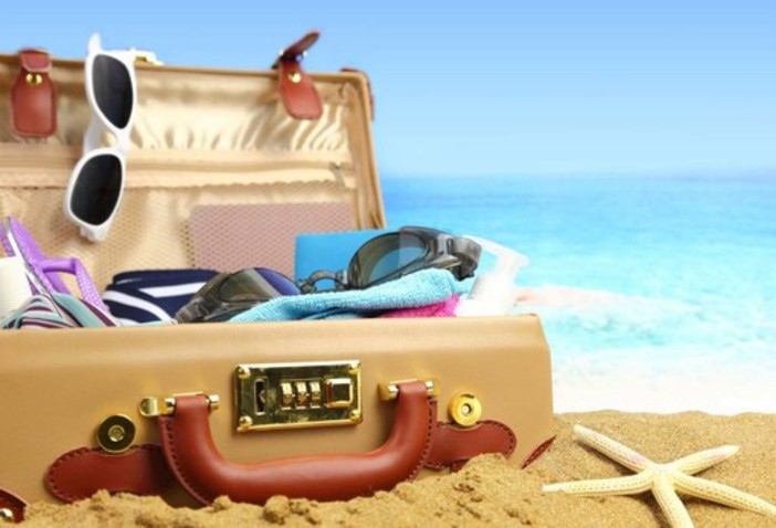 Stai pianificando la tua prossima vacanza? Ecco 3 consigli per spendere meno