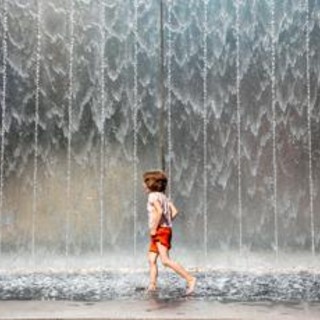 Caldo, weekend da bollino rosso: 9 città nella morsa dell'afa da oggi