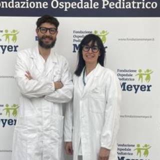 Bimba ingoia pila a bottone, salvata grazie a sinergia Meyer Firenze-Ospedale cuore Massa