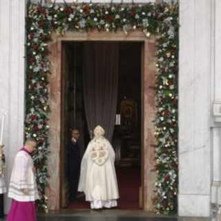 Giubileo, aperta ultima Porta Santa nella Basilica di San Paolo fuori le Mura