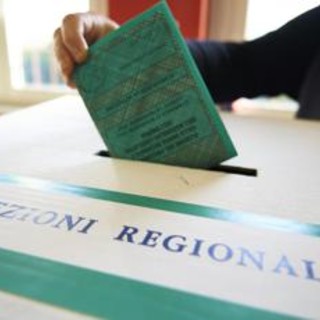 Regionali, centrosinistra avanti in Emilia Romagna. Testa a testa in Umbria